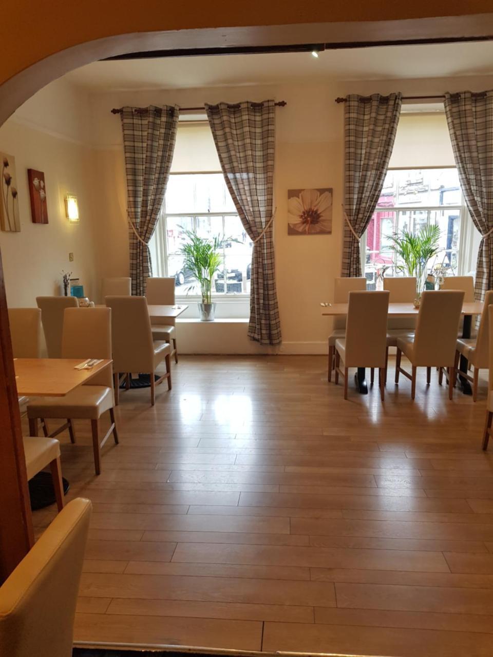 The Royal Hotel Blairgowrie and Rattray Bagian luar foto