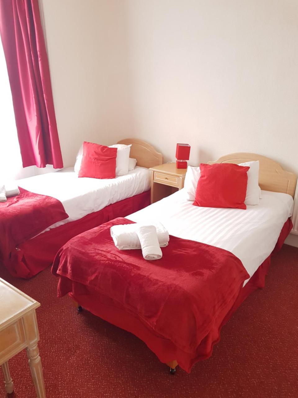 The Royal Hotel Blairgowrie and Rattray Bagian luar foto