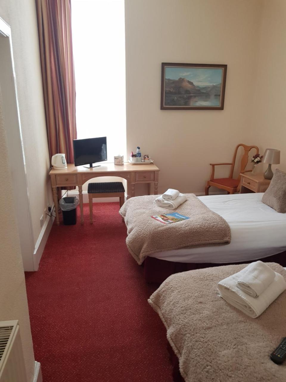 The Royal Hotel Blairgowrie and Rattray Bagian luar foto